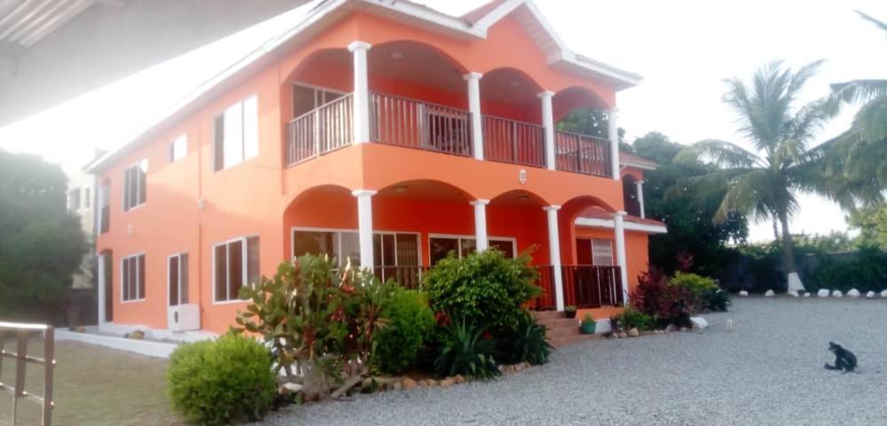 Jamaica Inn Guest House Botianaw Exterior photo