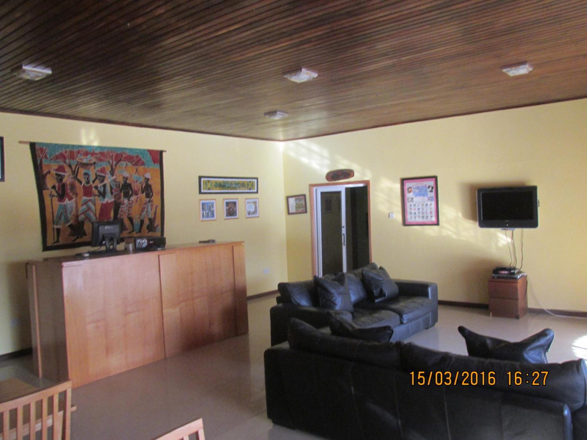 Jamaica Inn Guest House Botianaw Exterior photo